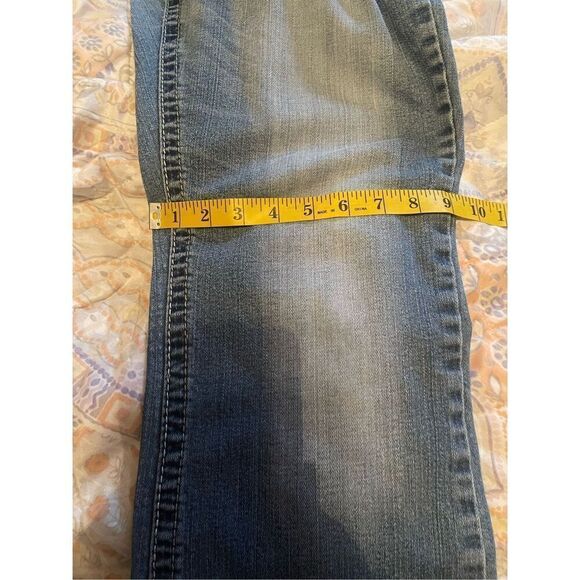 Maurices Womens Blue Denim Five Pocket Boot Cut Jeans Size 17/18 Long - Picture 12 of 16